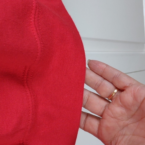 Gildan "I Believe" Red Graphic Long Sleeve Heavy Blend Oversized Sweatshirt - Picture 6 of 9